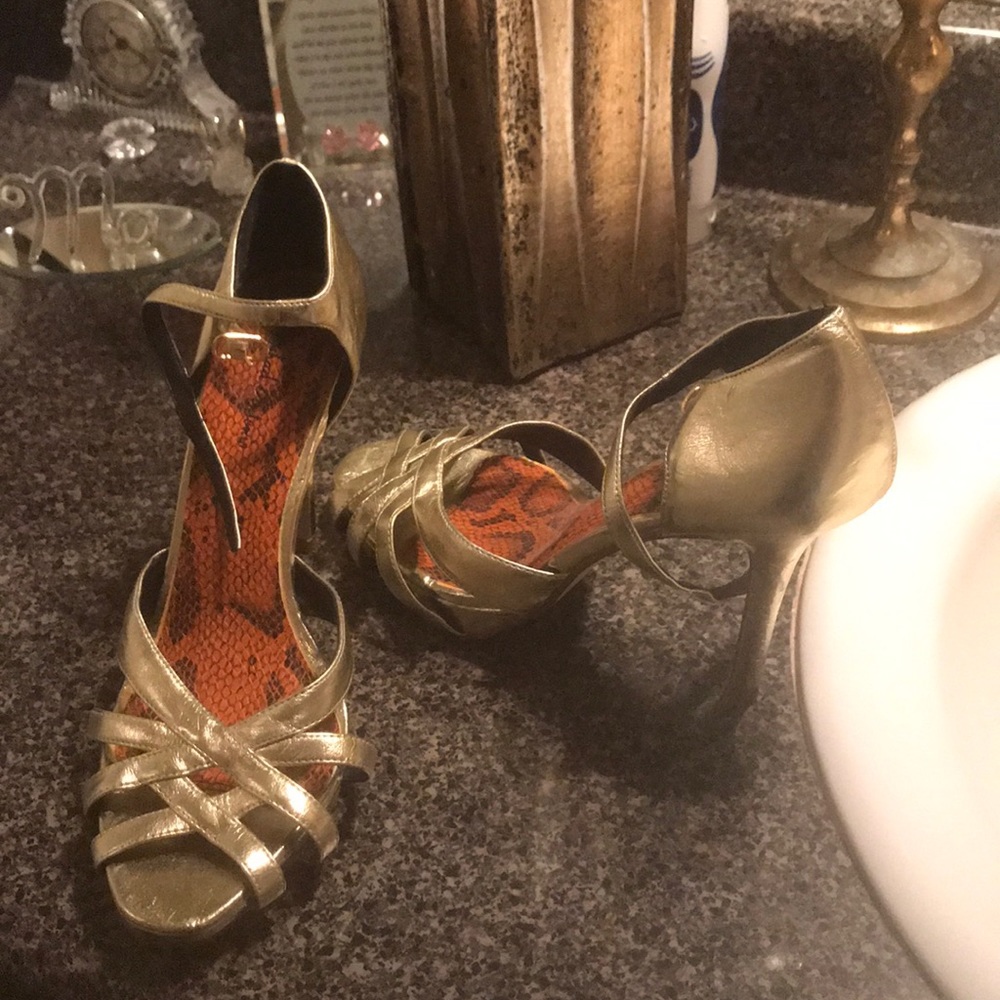 Shoes
